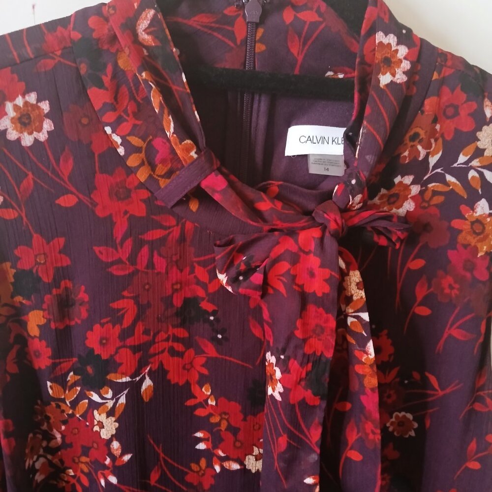 New Calvin Klein Floral Chiffon Dress - Size 14